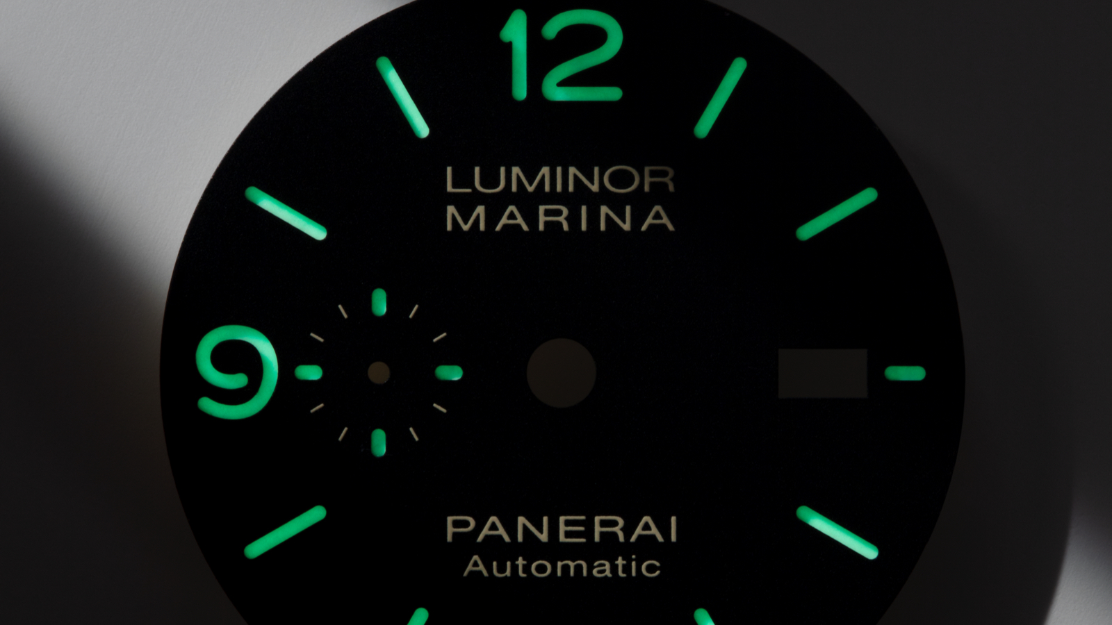 Luminor Signature